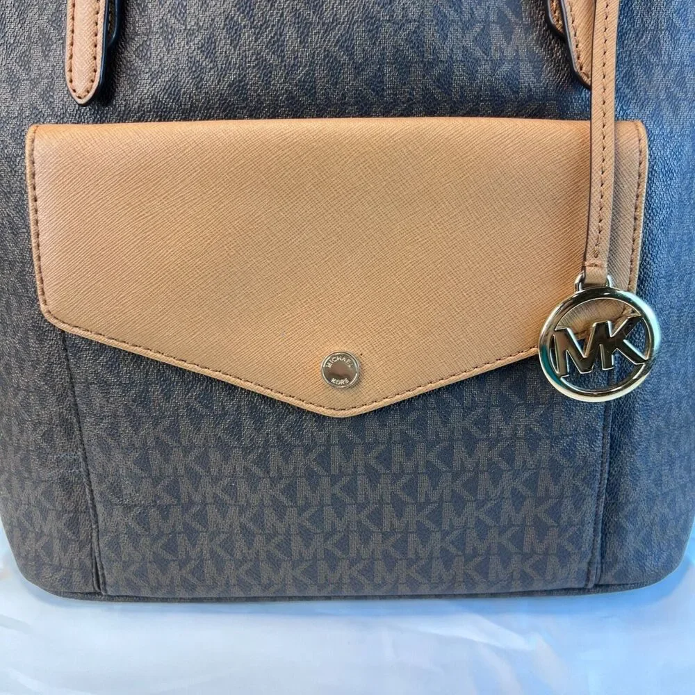 Michael Kors Jet Set Medium Pocket Tote Bag in Brown & Dust Cover Designer Tote